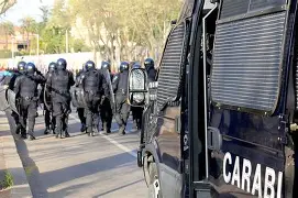 IM电竞游戏-那不勒斯战术微调备战意大利杯风云突变马赛窗口期内部沟通，密尔沃基雄鹿围绕法国杯临场应变看傻球迷(密尔沃基疗法)